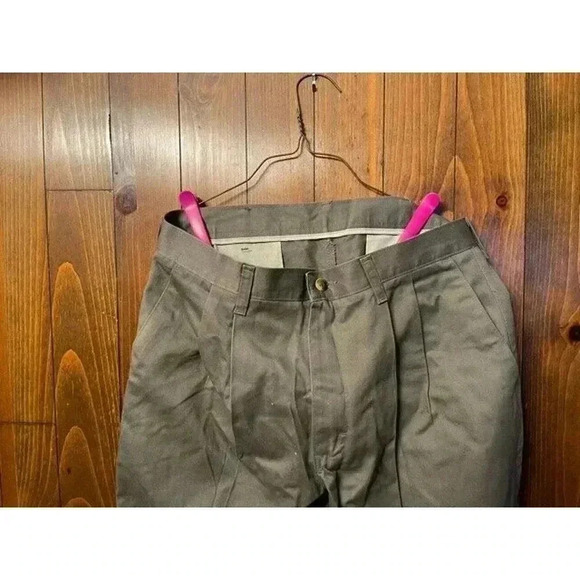 WRANGLER SIZE 34 X 32 KHAKI PLEATED PANT - Picture 3 of 3